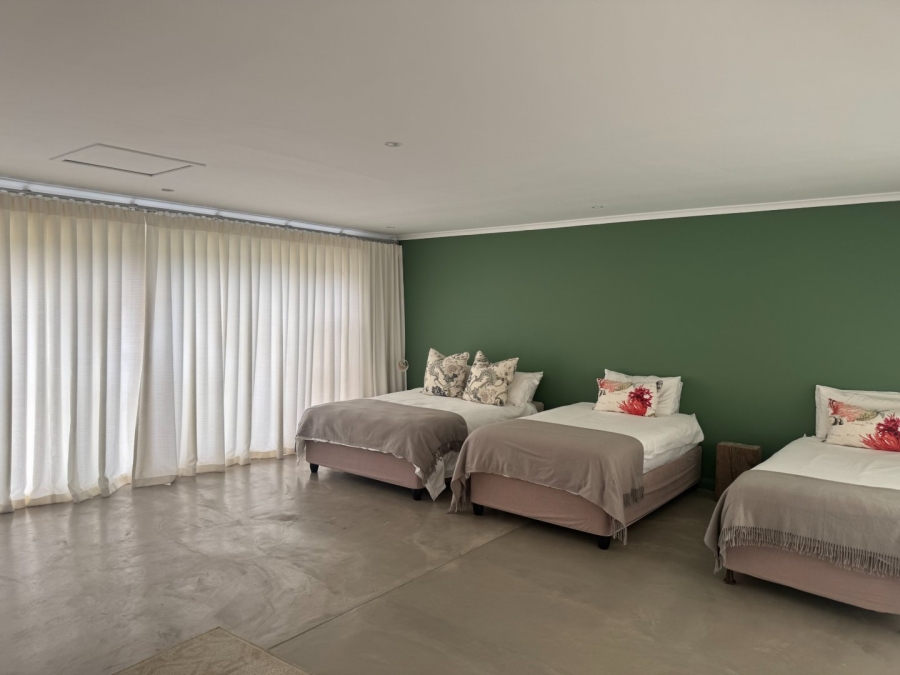 To Let 4 Bedroom Property for Rent in Upper Robberg Western Cape